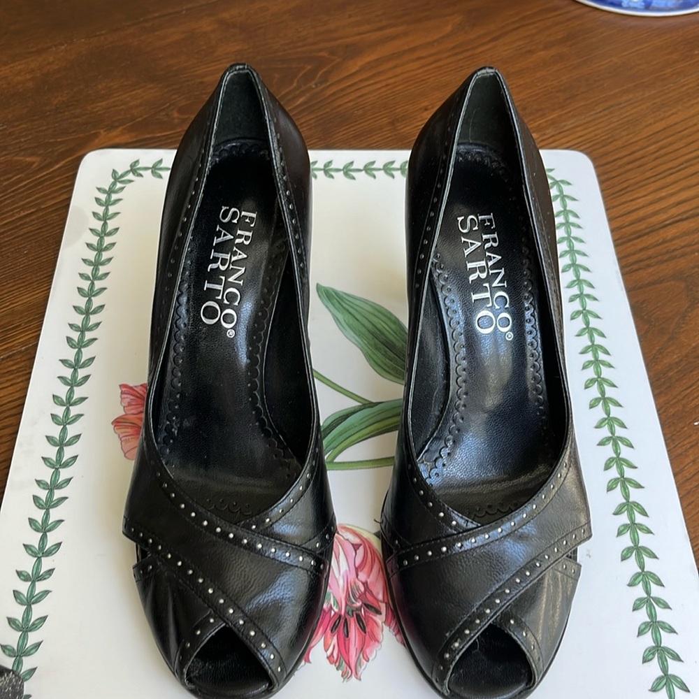 Vintage Franco Sarto open toe pumps